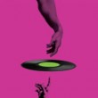 En el contexto del Ciclo Oscilaciones, la música se propone como paisajes sonoros, e improvisaciones de secuencias de climas superpuestos.