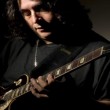 RECITAL DE LUIS SALINAS El genial guitarrista y compositor presenta su nuevo trabajo discográfico “Sin Tiempo”