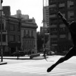Un encuentro entre la danza, el público y el espacio urbano. Nueva lectura del patrimonio de la ciudad a través de la danza contemporánea.