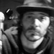 Dos conciertos para descubrir a este músico argentino que intenta hacernos viajar entre los diferentes estilos y universos que marcaron su curso musical.