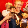 Los personajes de esta historia tomarán vida en un ambiente cinéfilo y de suspenso detectivesco, donde aparecerá la soledad y curiosidad de los adolescentes.