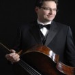 Un invitado de lujo en concierto para violonchelo El chelista alemán Alexander Huelshoff, se presentará junto a la Orquesta Sinfónica de Córdoba para deleitar a los melómanos locales.