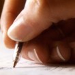 El Seminario tiene como objetivo introducir al alumno de especialidades artísticas, en el campo de la investigación.