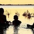 "La película más dinámica de Santiago Loza. Su película más aburridamente dinámica", por Lucas Moreno. 