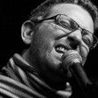 Entrevista: ENRICO BARBIZI "Yo soy Cantor de lo que escribo, pianista de lo que compongo e interpreto. Y si. Cómodo estoy con todo eso", por Carlos M. Díaz