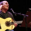 El más emblemático cantautor, guitarrista y poeta Cubano regresa a Córdoba para interpretar clásicos y canciones de su último disco.
