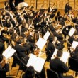 La Orquesta es una organización cultural guiada por valores de compromiso social y excelencia musical, bajo la dirección del prestigioso Rodolfo Saglimbeni.