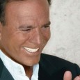 JULIO IGLESIAS El cantante español vuelve a Córdoba para presentar su disco de grandes éxitos.