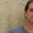 El compositor e intérprete rosarino, exponente de la trova rosarina desembarca en el Teatro del Libertador.