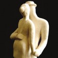 Esculturas en cerámica y pinturas pertenecientes a dos artistas que exhiben por primera vez en Córdoba.