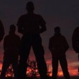 Relatos, animaciones y material de archivo de un combate cuerpo a cuerpo, entre la manada y el fuego.