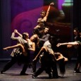Tango y el folklore se entrelazan en un espectáculo que llega a la esencia más profunda del espíritu argentino.
