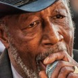 El discípulo de Howling Wolf  nos transportará a las mismísimas raíces del blues de Mississippi y Chicago.