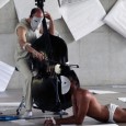 «ENTREVERAR A LINGUA» El músico Máximo Endrek y el artista escénico Rodolfo Ossés establecen diálogos entre cuerpo y sonido.