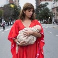 «EL CABARET DE DIFUNTA CORREA» Una mujer y muchas travestis que convierten su historia en una pieza de cabaret.
