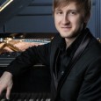 El virtuoso joven ruso ya se destaca por ser uno de los pianistas más genuinos de su generación.