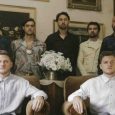 El octeto filarmónico supersónico adelanta tres temas de su próximo disco "Criatura" en múltiples plataformas.