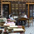 Un viaje utópico-fantástico a través del universo de la biblioteca, sus libros y personajes.