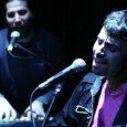 Canciones prestadas para reconocerse en el espejo del paisaje musical.