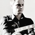 LUCAS MAGNIN Versiones íntimas y acústicas de las canciones que conforman "inocencia" su disco debut.