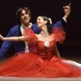 TRILOGÍA NEOCLÁSICA II Transmisión en vivo desde el Teatro Colón de tres ballets de carácter neoclásico dirigidos por Lidia Segni.
