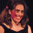 Alicia, sola en su casa, trama venganzas disparatadas.