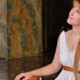 CARINA CICERONI Una ambientación medieval, danza, ilusionismo y bella música estarán presentes en el lanzamiento de "Ensueños".