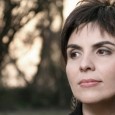 ELIZABETH MORRIS La gran artista chilena nos invita a recorrer la música popular y folklórica de Latinoamérica.