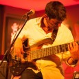 JOSÉ “PEPO” GÓMEZ El cantante y bajista cordobés nos acerca sus canciones, teñidas con las influencias del rock argentino, del jazz y de nuestro folklore.
