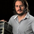 La Orquesta de Tango de la Red de Escuelas de Música de Medellín visita la Sala Mayor del Teatro del Libertador.