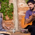 PAOLA BERNAL & LEANDRO ESPINA Tercera fecha del ciclo en el cual artistas cordobeses interpretan temas en formato íntimo y acústico.