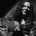 TOMATITO La evolución armónica y expresiva de la guitarra flamenca en las manos de una leyenda viva.